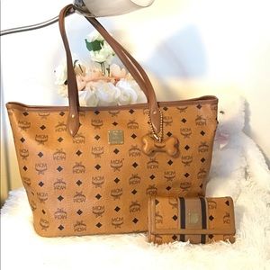 MCM SET Tote and wallet.